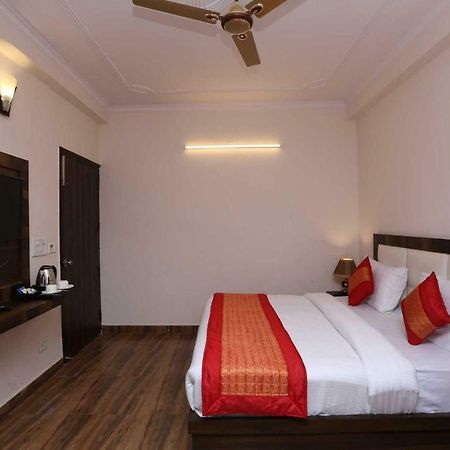 Hotel Sanca International New Delhi Luaran gambar
