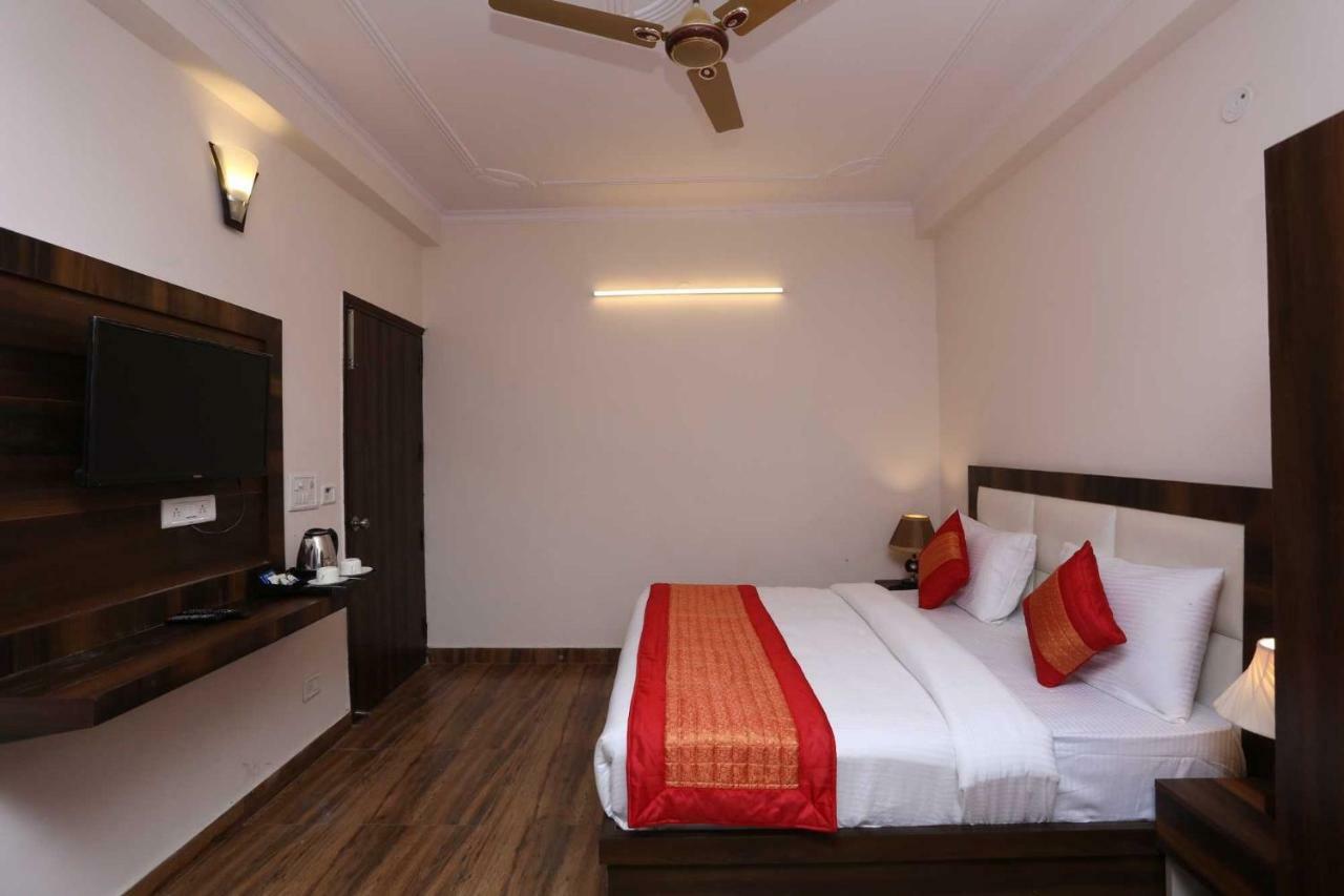 Hotel Sanca International New Delhi Luaran gambar